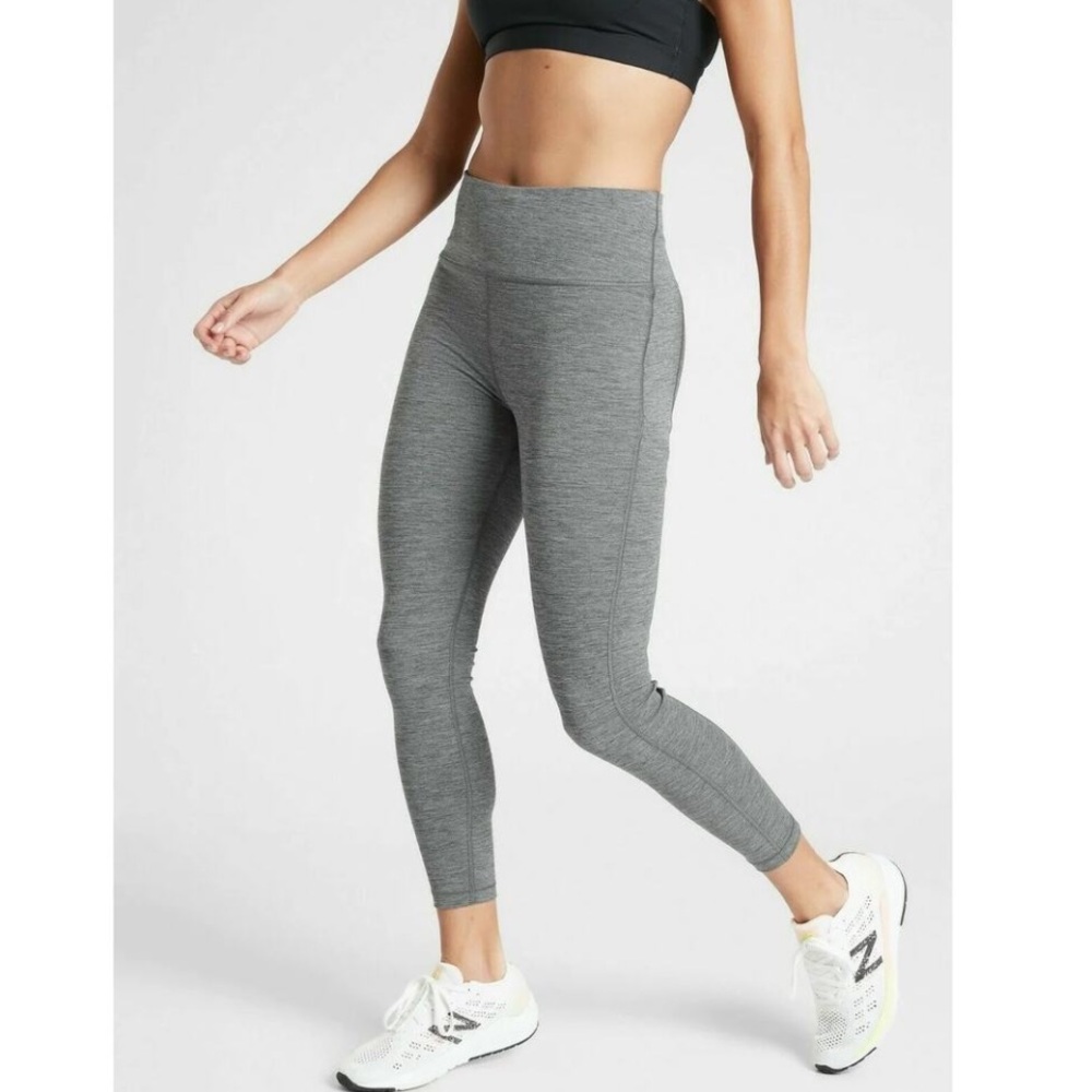 Athleta - Ultimate Stash Pocket 7/8 Tight Leggings / Workout Pants - XS - Grey